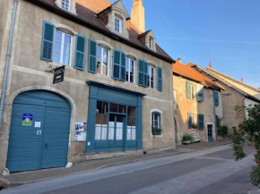 Hotels in Chassey Les Montbozon